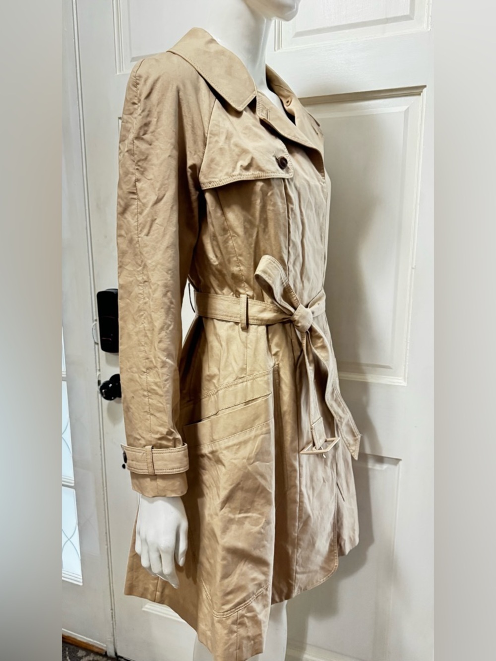 Tory Burch Womens Trench Coat Beige Collared Long Sleeve Buckle Size 6 - Picture 3 of 14